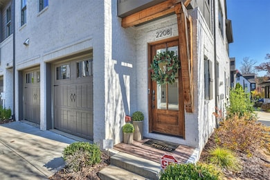 2208 Nolen Ridge Ave, Charlotte, NC 28209 - photo 3