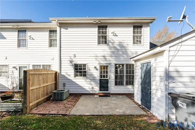 311 Robinson St unit 2, Ashland, VA 23005 - photo 3