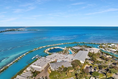 Club Duck Key amenities
