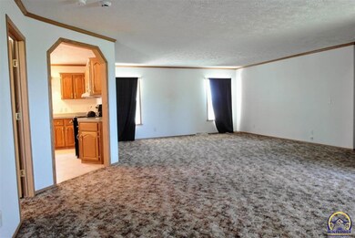 6710 NW Nickell Rd, Topeka, KS 66618 - photo 6