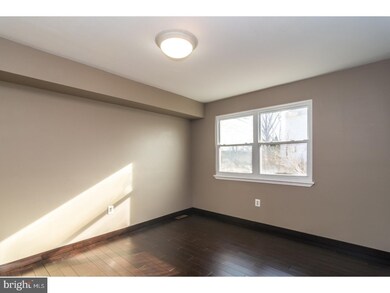 1903 Parkside Ln, Harleysville, PA 19438 - photo 7