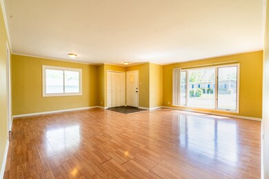 256 Sangamon St, Park Forest, IL 60466 - photo 4