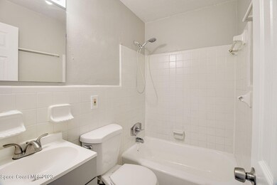 Pine Ridge Apartments - Cocoa Beach-10 (