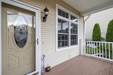 145 Smithfield Rd unit B, North Providence, RI 02904 - photo 5