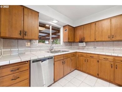 2797 Lancaster St, West Linn, OR 97068 - photo 2