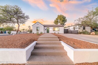 2401 E 3rd St - MLS IMAGES-011