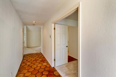 Entry way