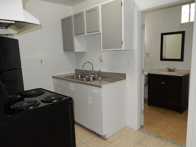 75 Granite St unit 2, Worcester, MA 01604 - photo 3