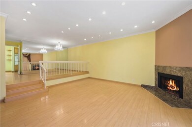 5757 Owensmouth Ave unit 8, Woodland Hills, CA 91367 - photo 2