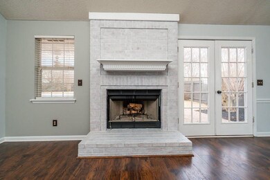 1107 Overpass Ln, Warner Robins, GA 31088 - photo 2