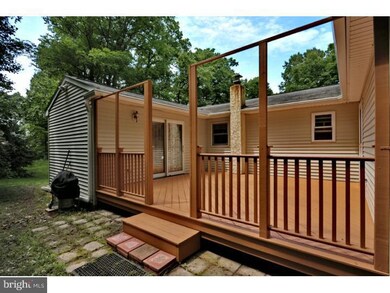 130 Shady Ln, Spring City, PA 19475 - photo 2