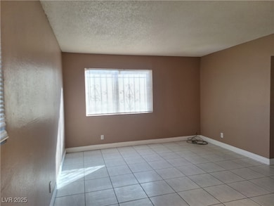 489 North Cir unit 2, Las Vegas, NV 89119 - photo 3