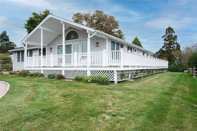 252 Carpenter Dr, Wakefield, RI 02879 - photo 2