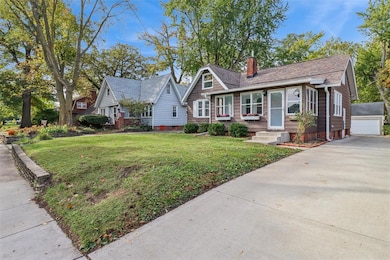 4020 11th Place, Des Moines, IA 50313 - photo 2