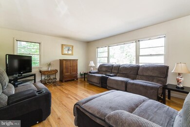 12625 Harbor Dr, Woodbridge, VA 22192 - photo 5