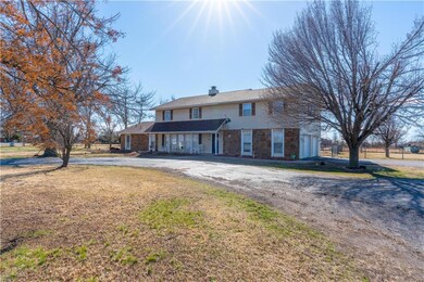 21851 N Horseshoe Rd, Edmond, OK 73012 - photo 4