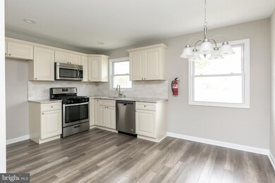 45 Snowflower Ln, Willingboro, NJ 08046 - photo 5