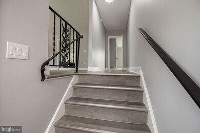 2401 W Eric Dr, Wilmington, DE 19808 - photo 4