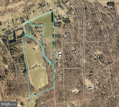 475 Lesentier Ln, Harrisburg, PA 17112 - photo 5