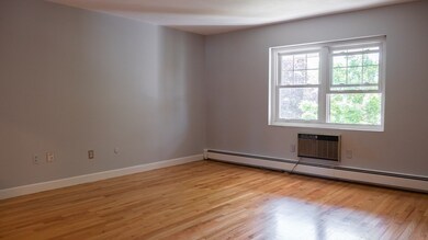 121 Emerson Gardens unit 121, Lexington, MA 02420 - photo 7