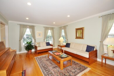 7 Haskell St, Lexington, MA 02420 - photo 5