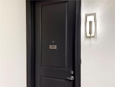 10531 Mission Rd unit 312, Leawood, KS 66206 - photo 2