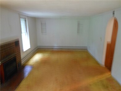 LIVING ROOM WITH FIREPLACE
