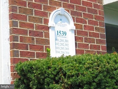 1539 Lincoln Way unit 302, McLean, VA 22102 - photo 3