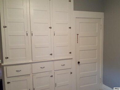 Kitchen storage