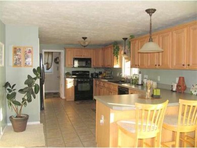 34 Roland Way, Milford, MA 01757 - photo 3