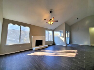 7527 Pepperbrook Dr, Houston, TX 77041 - photo 2