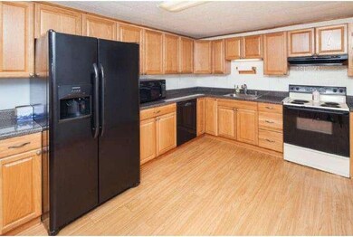 305 Howell Dr, New Castle, DE 19720 - photo 6