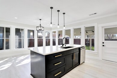 609 N Gaines St, Ennis, TX 75119 - photo 6