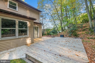 310 4th St, Reading, PA 19607 - photo 5