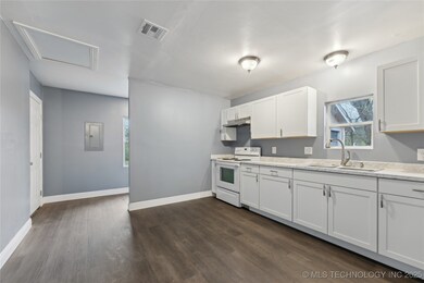 825 S L St, Muskogee, OK 74403 - photo 6