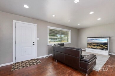 2674 Brentwood Ave, Burley, ID 83318 - photo 2