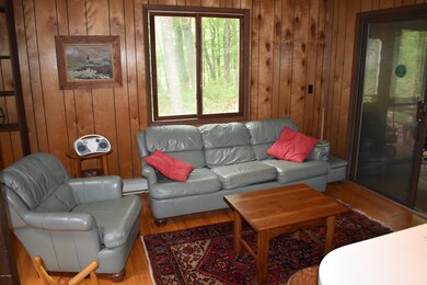 204 Surrey Dr, Hawley, PA 18428 - photo 4