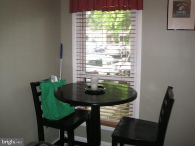 815 Jamestown Rd, East Windsor, NJ 08520 - photo 2