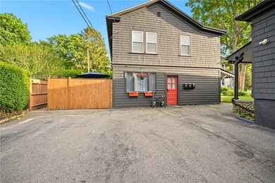 31 Barney St unit 2, Warren, RI 02885 - photo 2