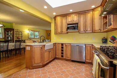 2321 Gold Dr, Fitchburg, WI 53711 - photo 6