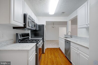 657 Burtons Cove Way unit 9, Annapolis, MD 21401 - photo 2