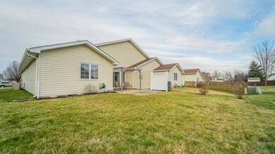 1703 Aspen Dr, Crown Point, IN 46307 - photo 2