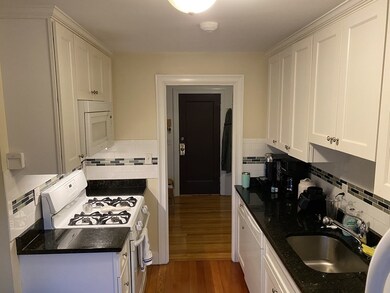 14 Mount Ida St unit 7, Newton, MA 02458 - photo 4