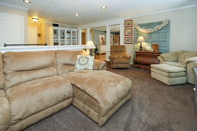 1509 Sandra Dr-107