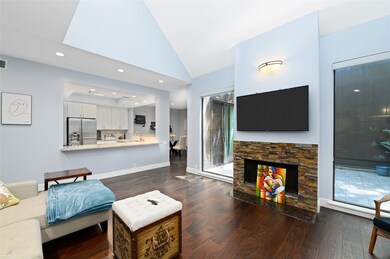 291 Litchfield Ln, Houston, TX 77024 - photo 2