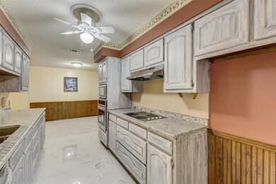 409 Twin Creek Dr, Hurst, TX 76053 - photo 6