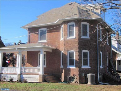 411 Derstine Ave, Lansdale, PA 19446 - photo 3