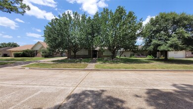 10123 Kirkdale Dr, Houston, TX 77089 - photo 3