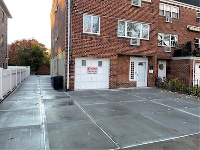 Parking Space and/or Garage available (additional cost per month)