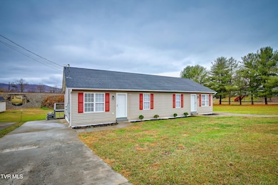 754 Old Stage Rd unit A, Church Hill, TN 37642 - photo 4